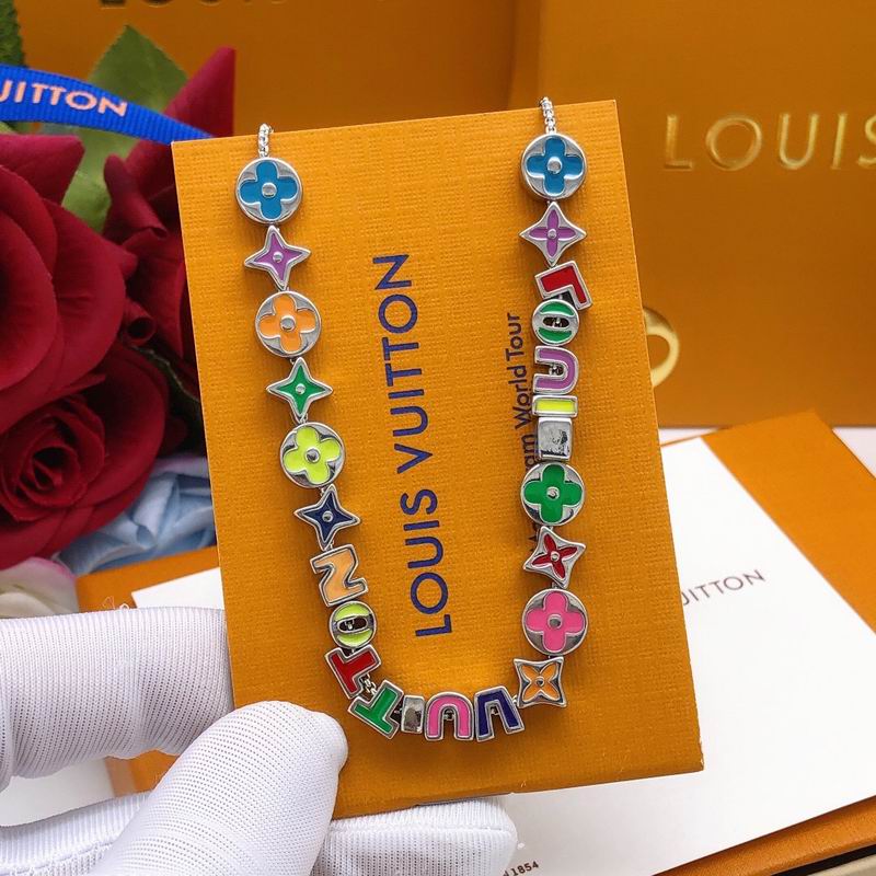 LV Necklace 06yxs152